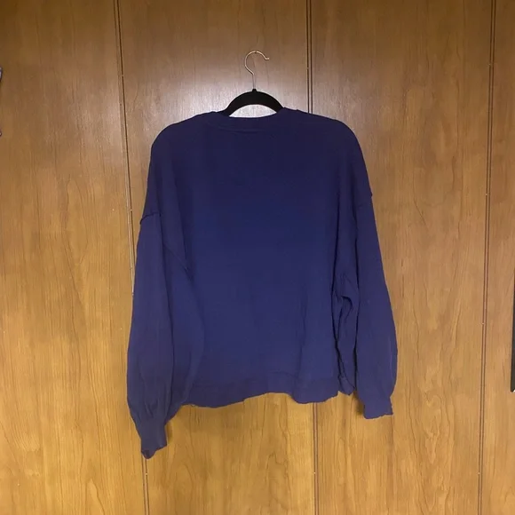 FREE PEOPLE TRISH SWEATSHIRT
Color Eclipse
$88.00 - Picture 3 of 5